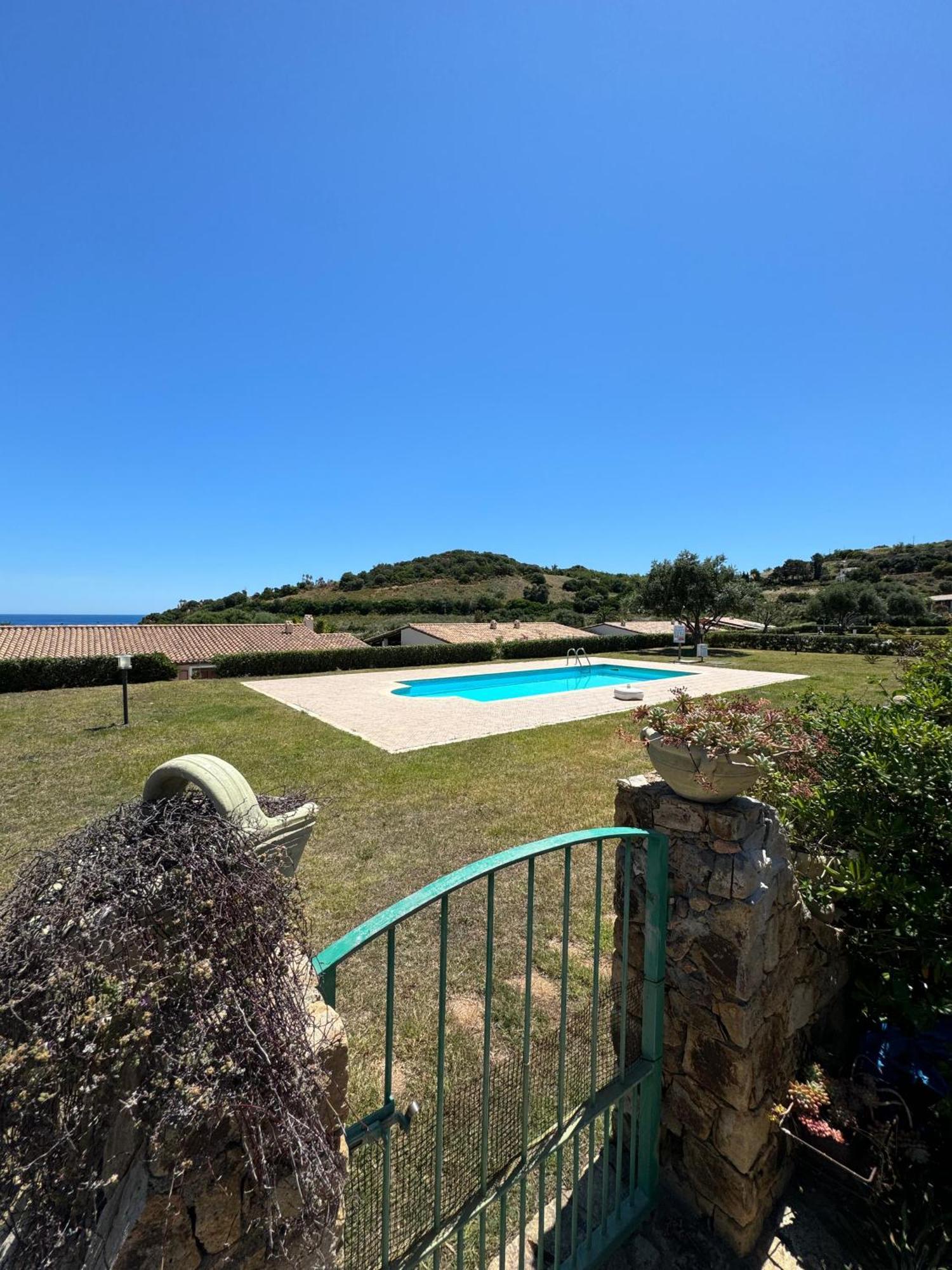 Casa Vacanze Con Piscina E Vista Mare Esclusiva Per Coppie E Famiglie, Relax E Tranquillita Tertenia Luaran gambar